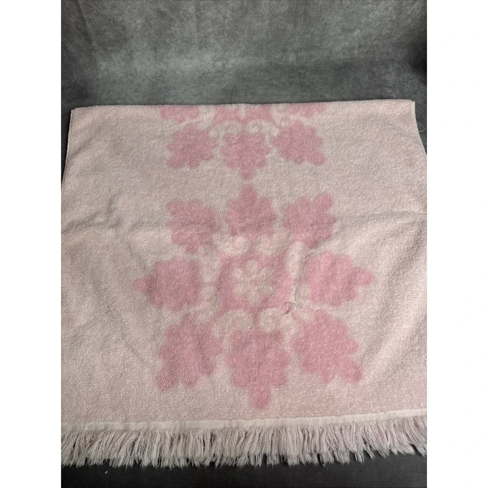 Vintage Pink Floral Fringe reversible Towel 23in x 40in